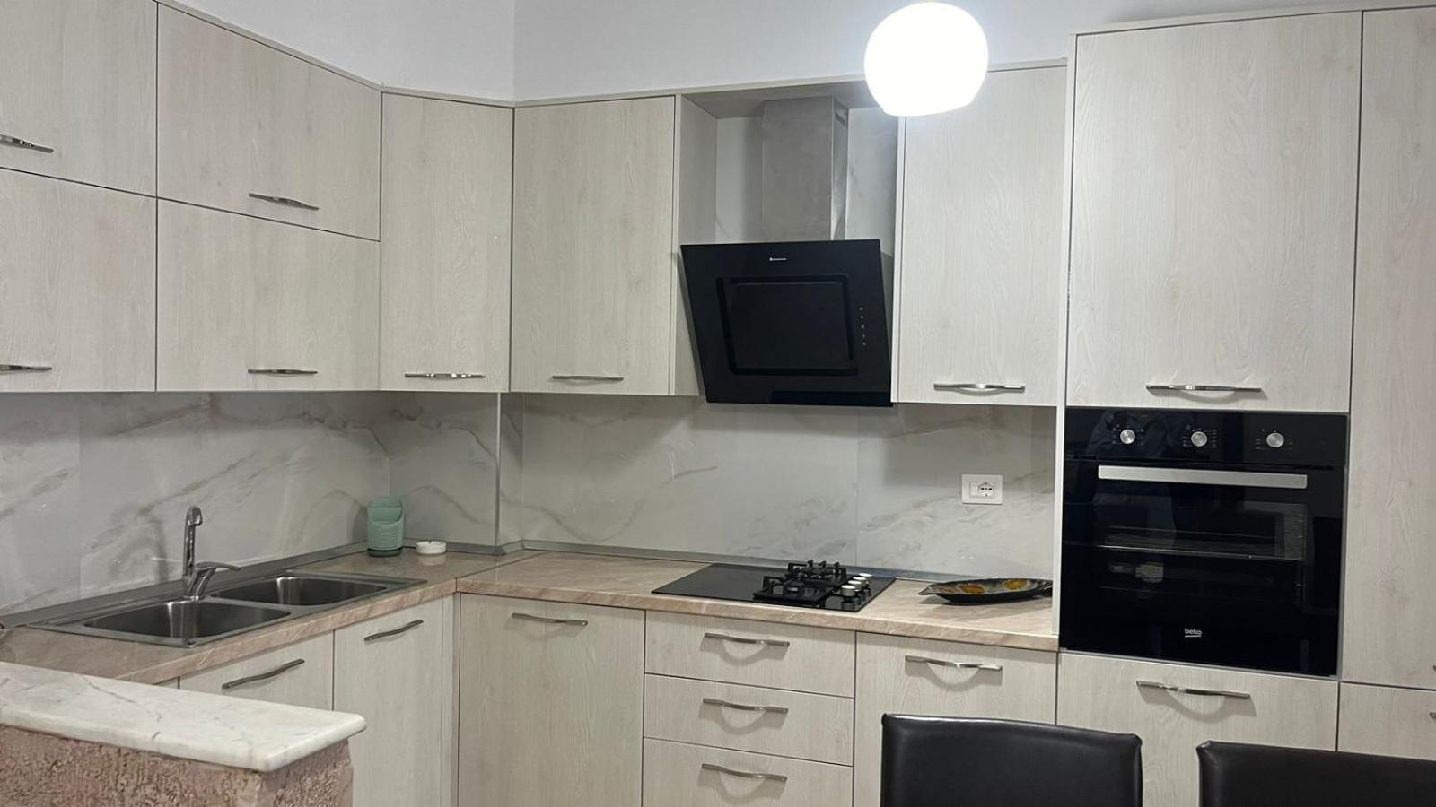 Visar Apartments Vlorë Exterior foto