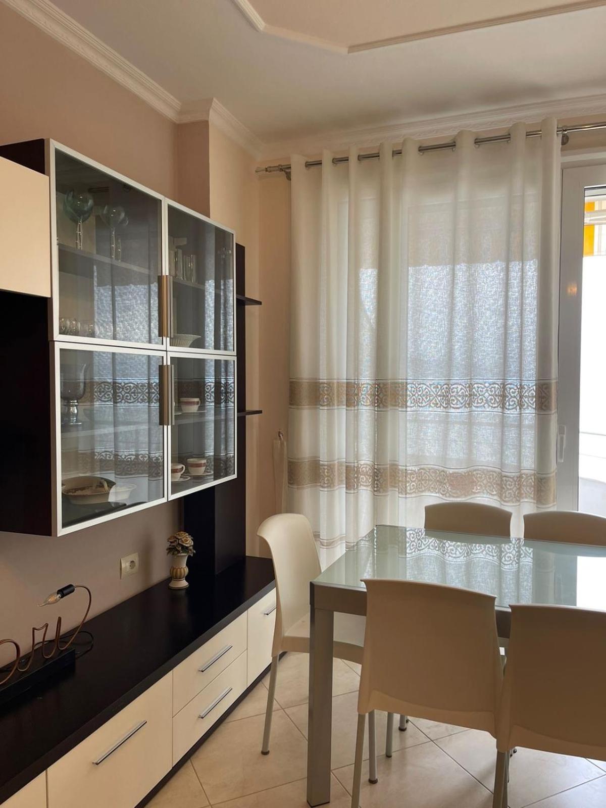Visar Apartments Vlorë Exterior foto