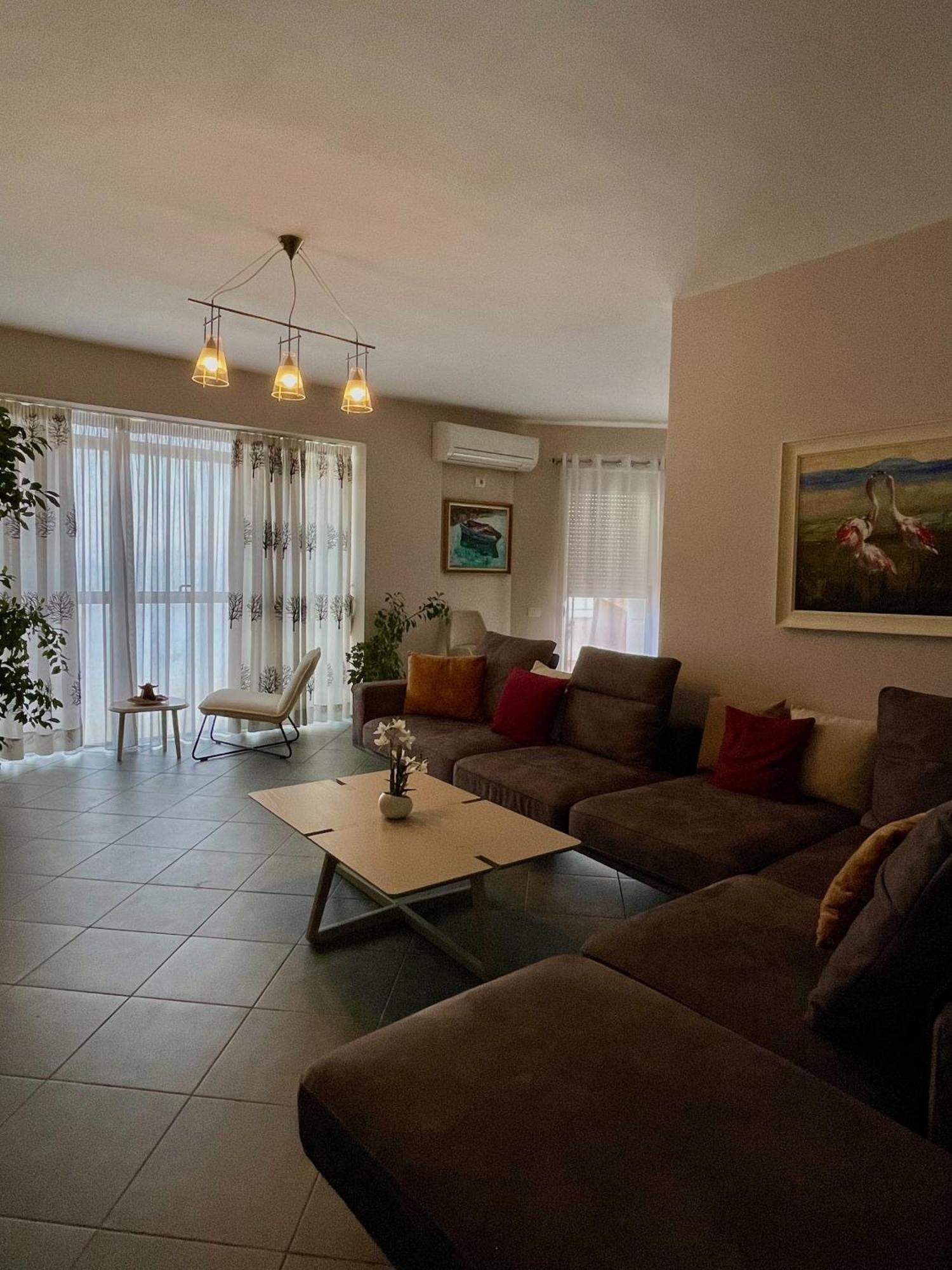 Visar Apartments Vlorë Exterior foto